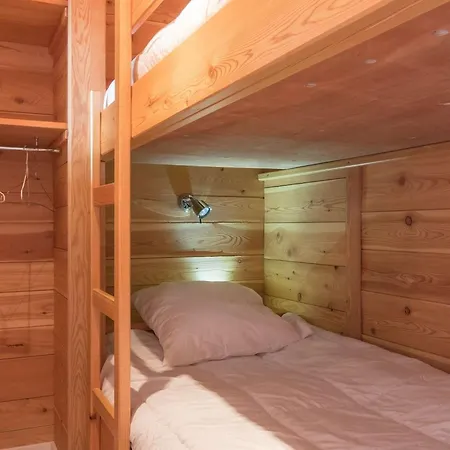 Renove Avec Balcon Sud Et Parking, 4 Personnes, - Fr-1-330d-66 * Montgenevre